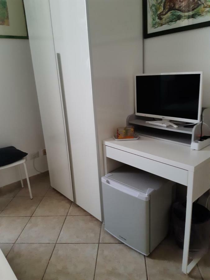 Nenna Apartman Olbia Szoba fotó